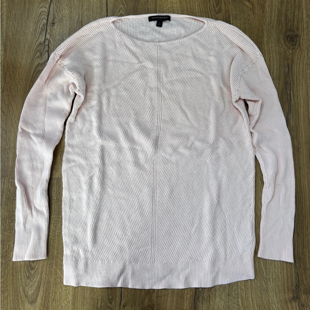 Banana Republic Women’s Light Pink Sweater